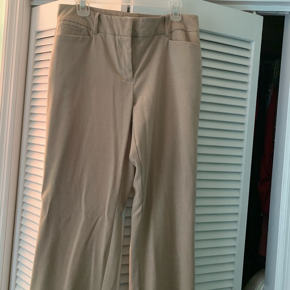 New York and company khaki pants 10 long
